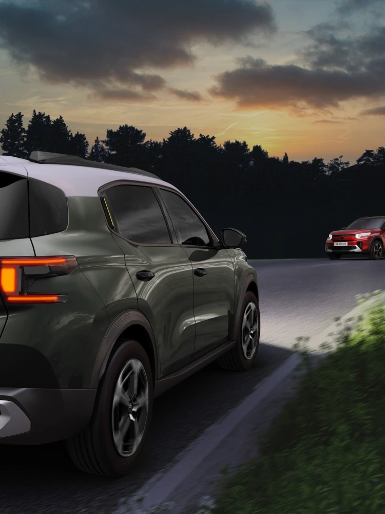 Night driving view of Citroën C3 Aircross SUV highlighting automatic headlights for safer, confident and affordable everyday mobility.