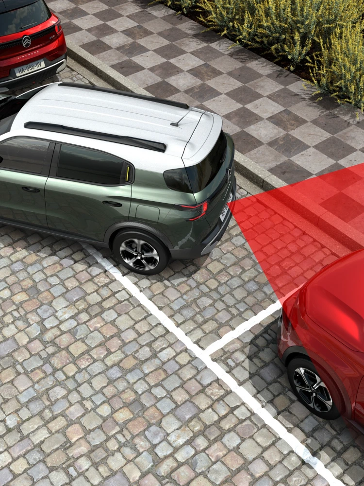 Rear parking view of Citroën C3 Aircross SUV showing cross‑traffic alert for safer, confident and affordable manoeuvring.
