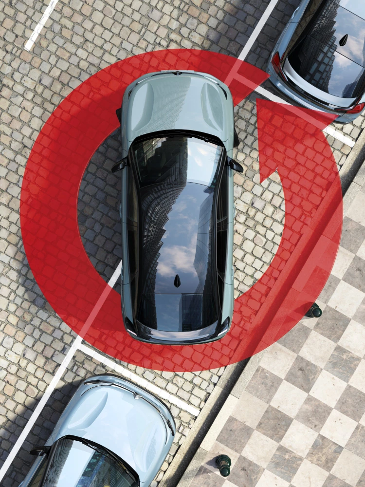 Top view C4 highlighting Vision 360°, visibility, safety and technology for a premium serene manoeuvring experience