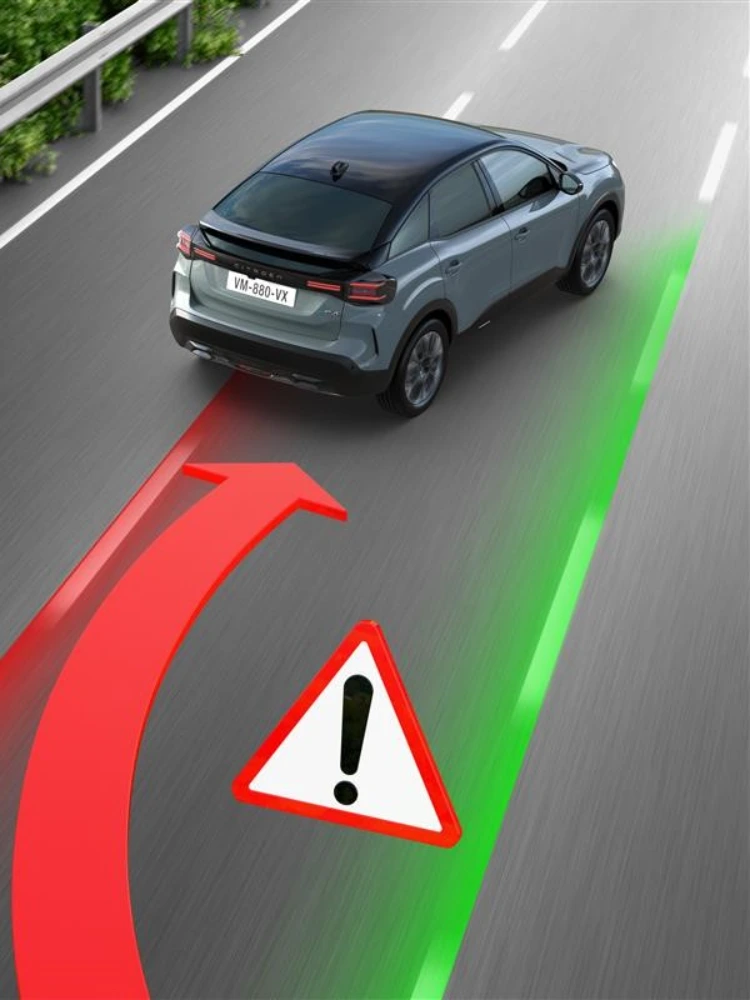 Rear three‑quarter view C4 with Lane Departure Warning enhancing safety, visibility, efficiency and confident lane‑keeping