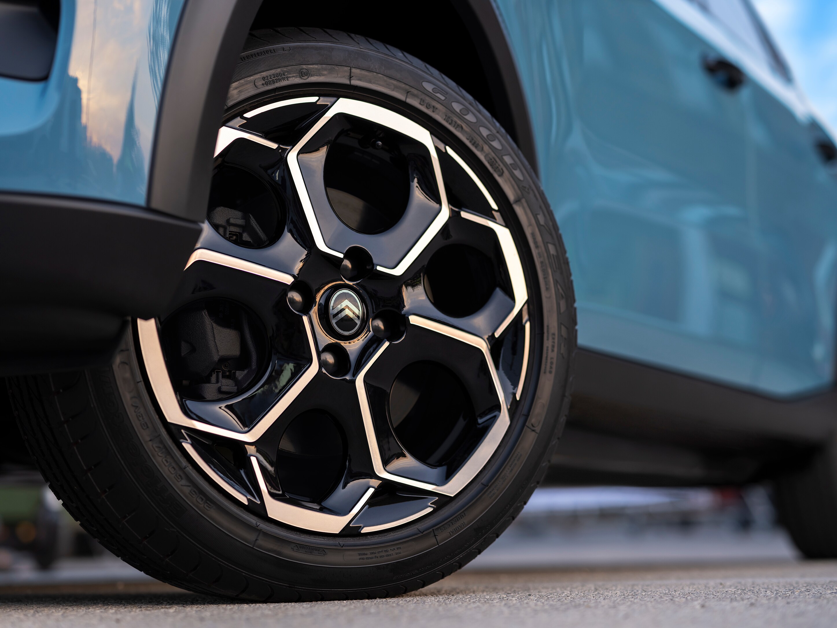 Close-up view of Citroën C3 SUV alloy wheel highlighting modern design for stylish, affordable urban mobility.