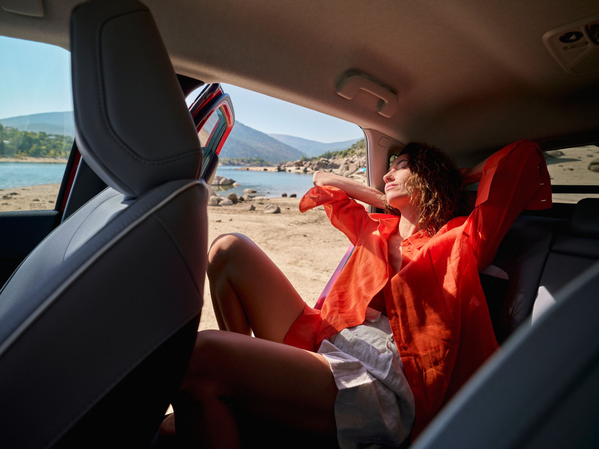Rear interior view C4 highlighting spacious comfort, relaxation, serenity and design for a premium peaceful outdoor moment