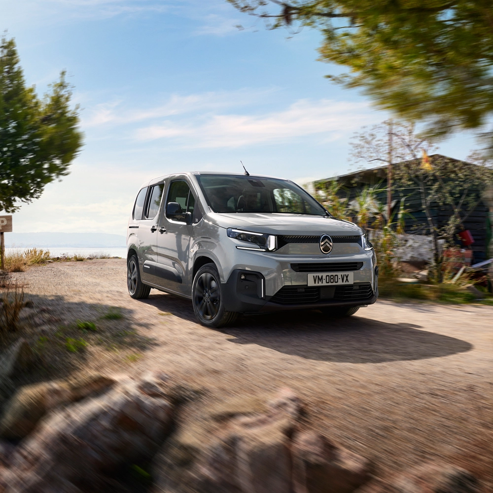 Three‑quarter front view Berlingo showing family‑friendly design, comfort, safety, connectivity and modern confident presence